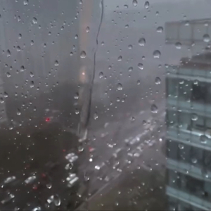 少萝脱泳衣露🐻吃我的🍌
