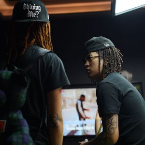 少萝脱泳衣露🐻吃我的🍌
