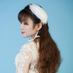 少萝脱泳衣露🐻吃我的🍌
